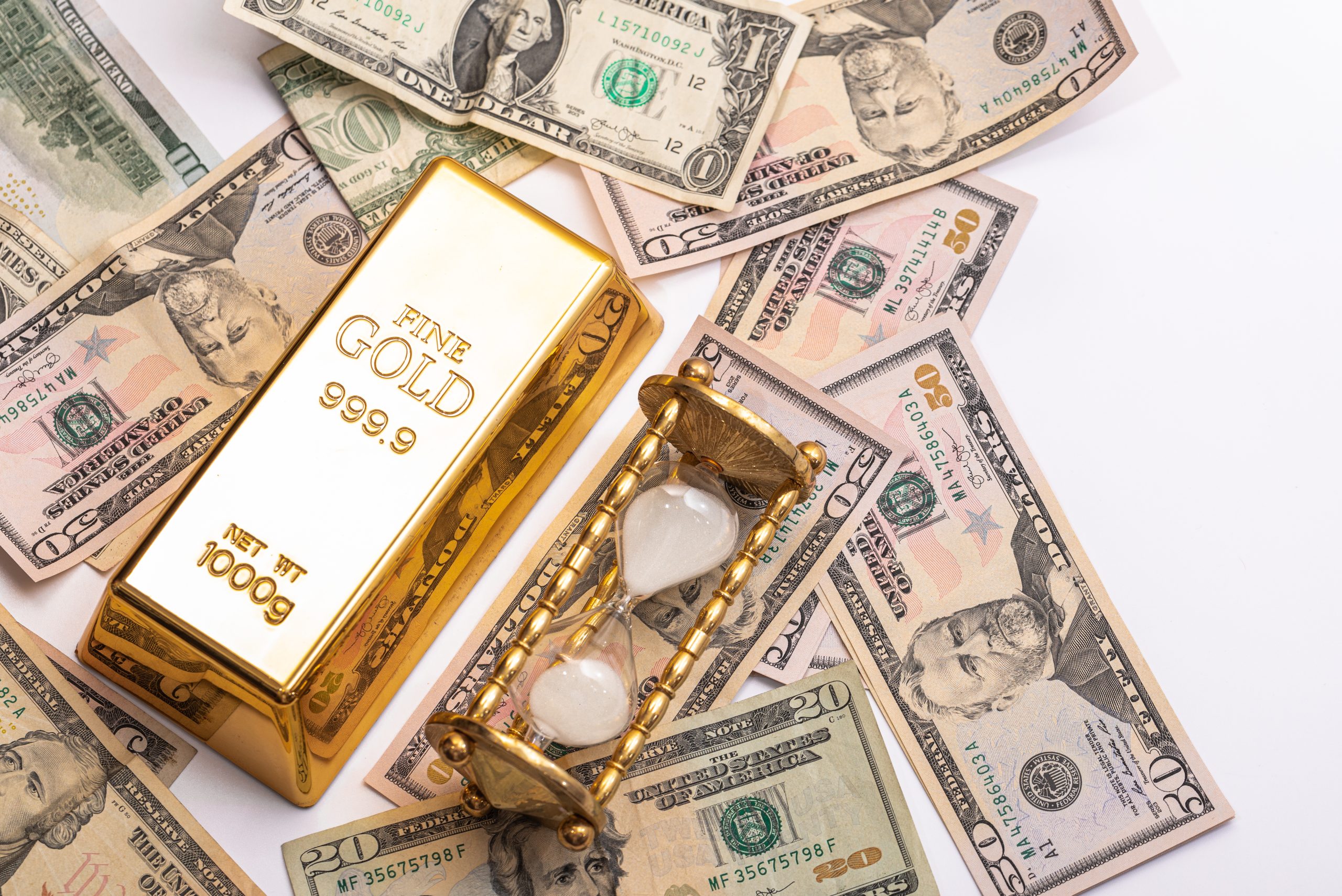 Walaupun Sempat Turun, Goldman Sachs katakan emas berpotensi naik hingga US$3000