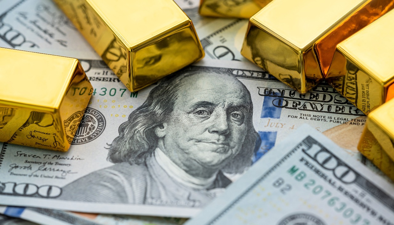 Ditolong Pelemahan Dolar dan Rasa Penasaran Investor, Harga Emas Fisik di Bursa Komoditi JFX Naik Drastis Hari Ini